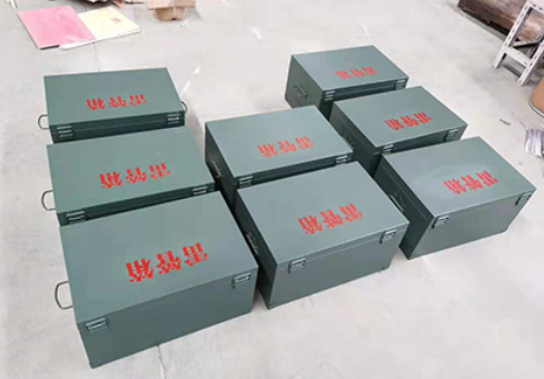 吐鲁番炸药箱和雷管箱一般是怎么存放的？